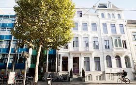 Quentin Zoo hotel